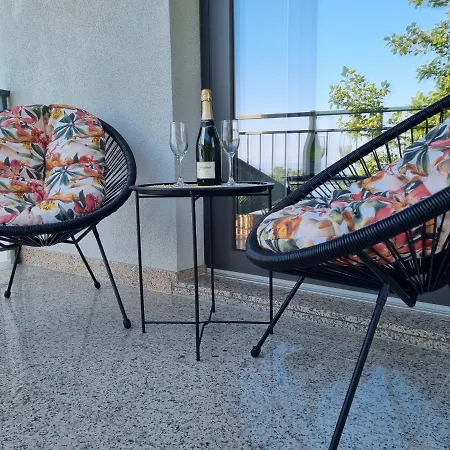 Viva Lägenhet Lovran